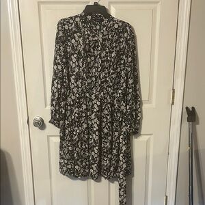 Elegant Floral Long Sleeve Dress